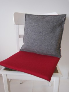 Sitz- u. Sofakissen aus Filz mit Inlet, div. Farbkombinationen ab 39 EUR